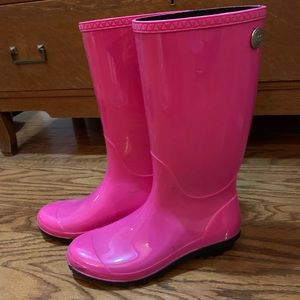Ugg rain boots